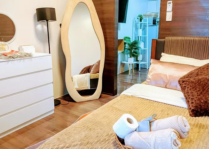 Apartment Sun And Moon D'wood Air Residences Makati *
