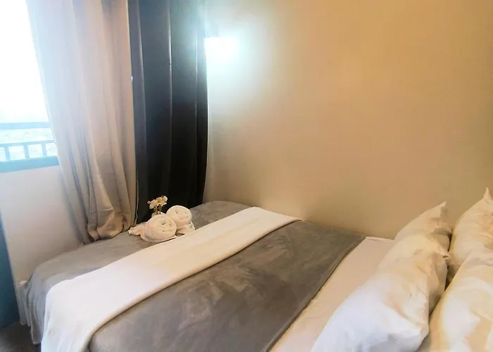 Apartment Sun And Moon D'wood Air Residences Makati *